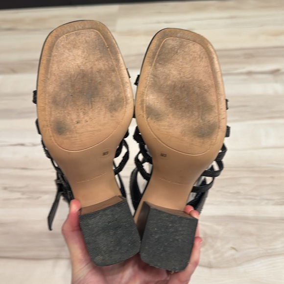 Vince Camuto Hicheny Cage Sandal in black - Picture 7 of 10